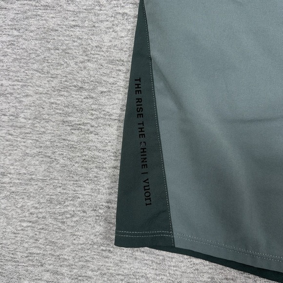 Vuori Shorts Mens Large Blue Chromatic Kore Lined Stretch Active Athletic Gym - Picture 7 of 10